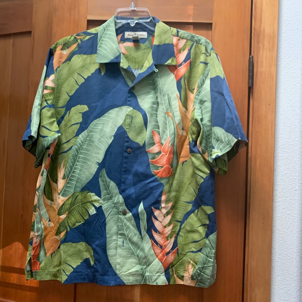 Tommy Bahama 100% silk Palm print camp shirt, Med